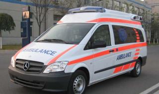 奔驰礼让救护车被罚款?