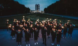 时光的河入海流终于我们分头走